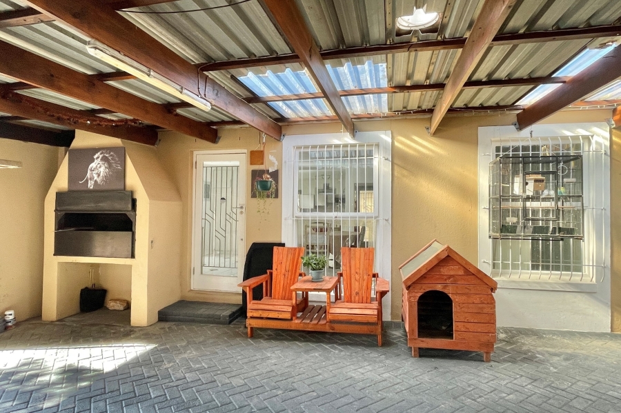 To Let 3 Bedroom Property for Rent in Strandfontein Western Cape